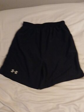 Under Armour Men’s Black Performance Athletic Shorts
